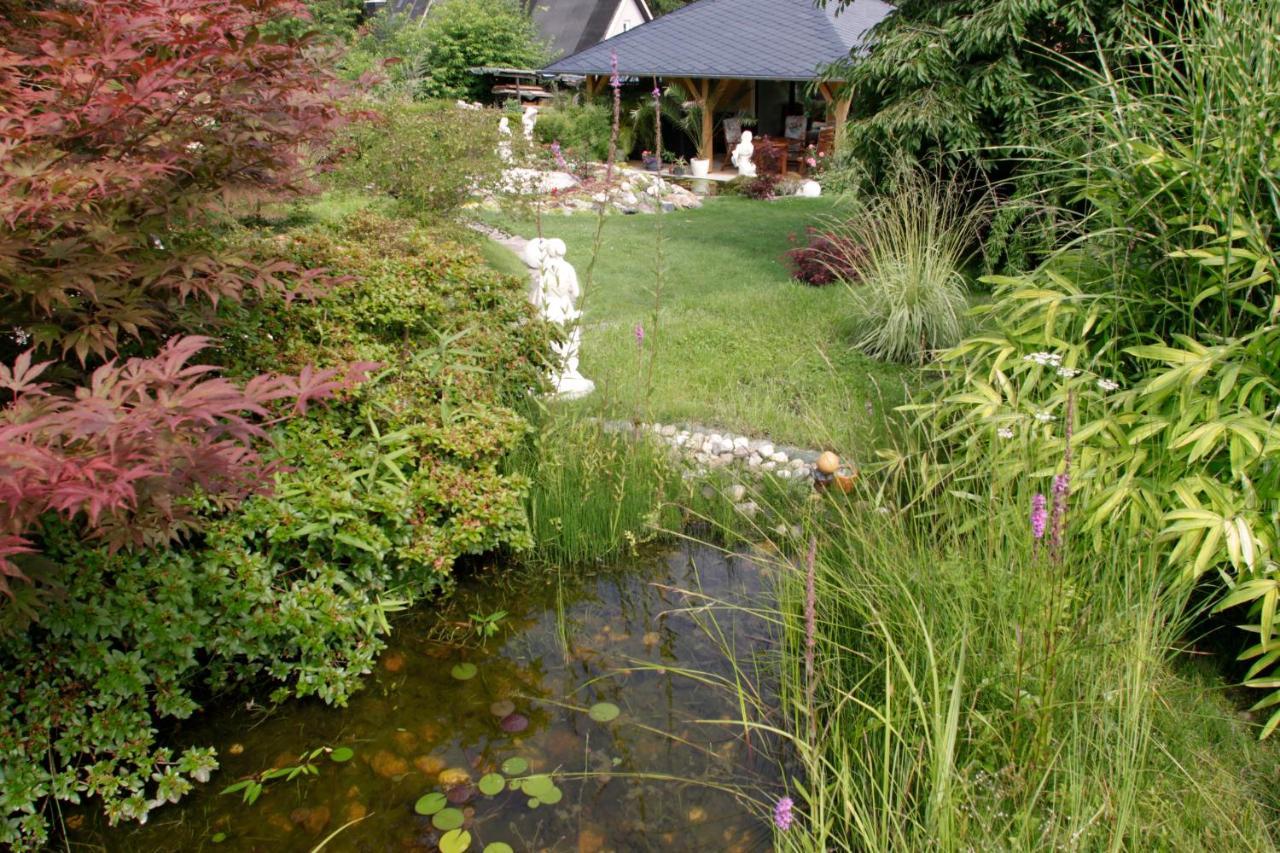 Ferienhaus "Am Waldsaum" Lägenhet Kurort Gohrisch Exteriör bild