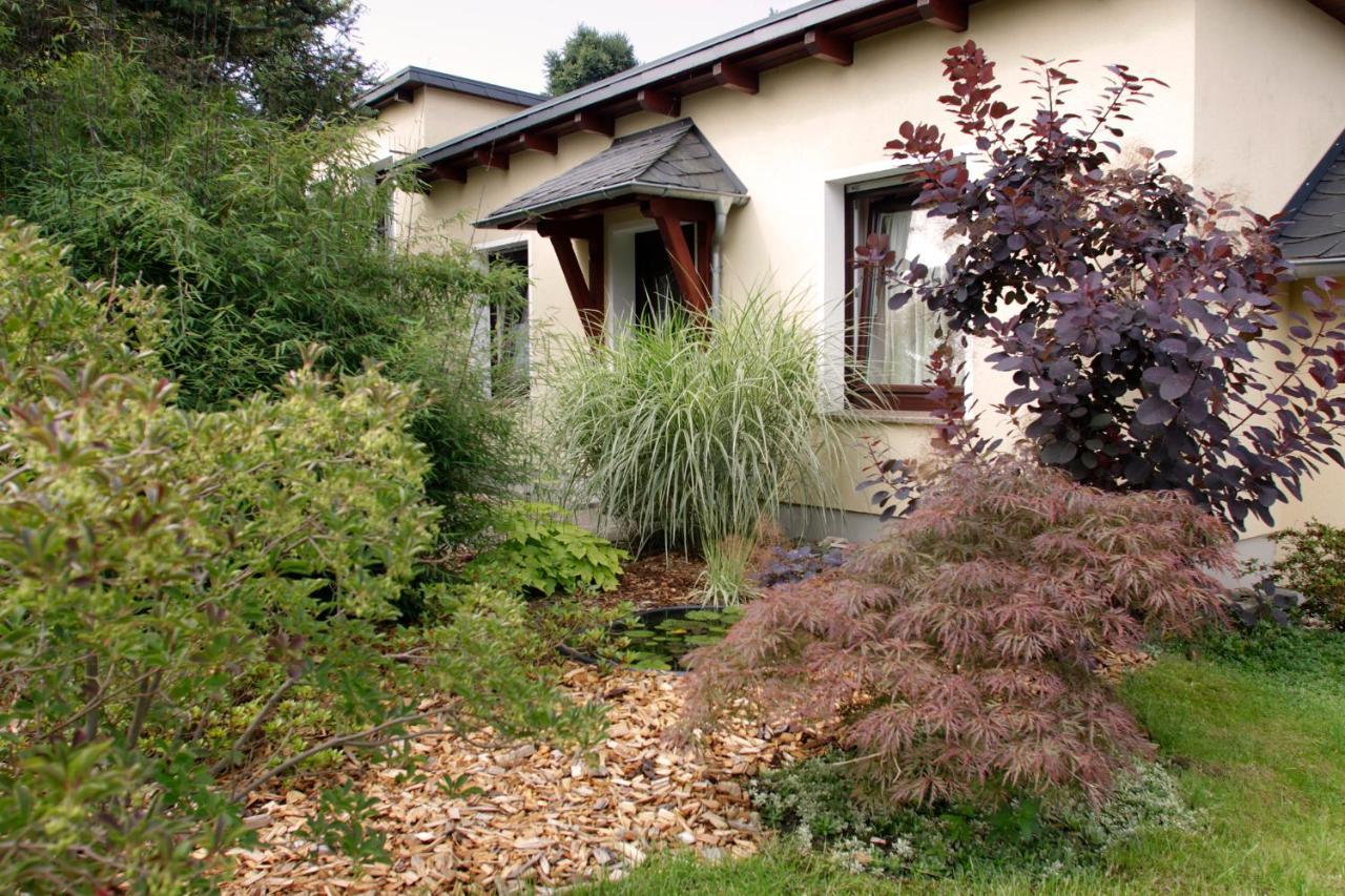 Ferienhaus "Am Waldsaum" Lägenhet Kurort Gohrisch Exteriör bild